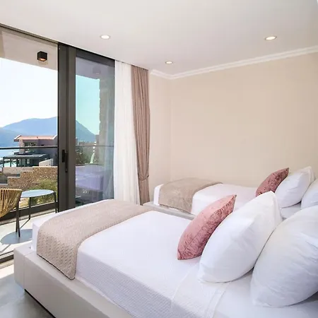 Eden Collection Lunara Kalkan